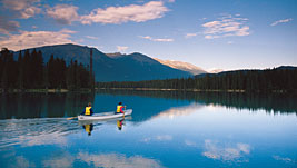 Schimmernde Gletscher, dampfende Quellen Schimmernde Gletscher, dampfende Quellen